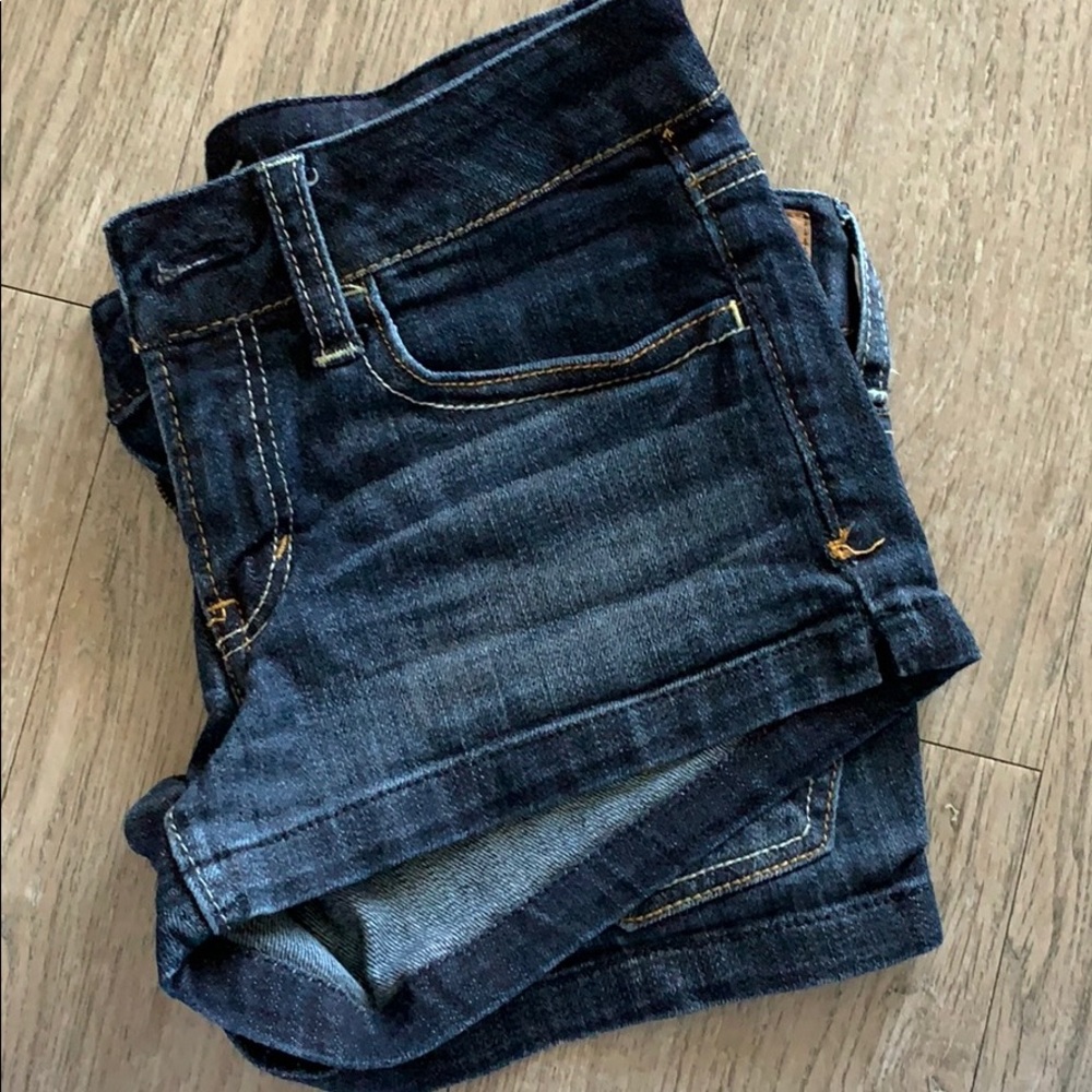 American Eagle Size 4 Jean Shorts